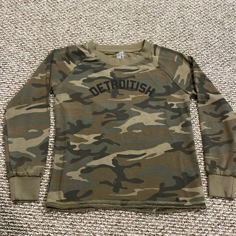 Detroitish sweatshirt XS